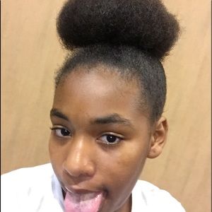 Meet your Posher, Sariah